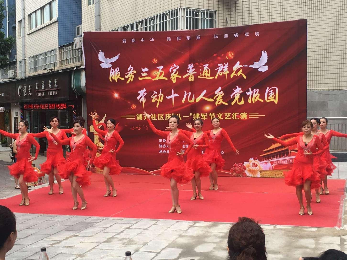 唤醒年轻人的戏曲DNA，越剧《新龙门客栈》为何“火”出圈